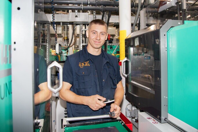 Ausbildung zum/zur Kunststoff- und Kautschucktechnologe /-in, Fachrichtung Formteile (m/w/d) 2026, 1. Bild